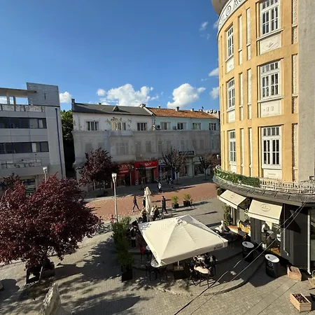 Apparent On The Main Street Apartament *