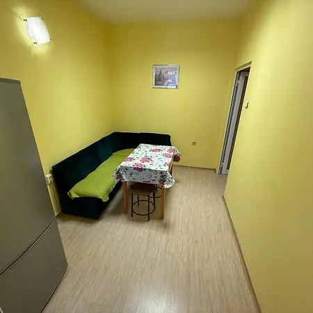 Apparent On The Main Street Lägenhet